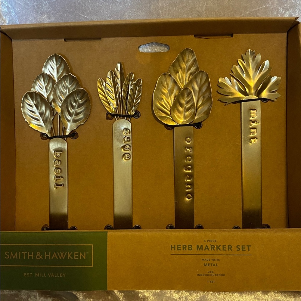 NEW, 4 Piece Herb Marker Set.